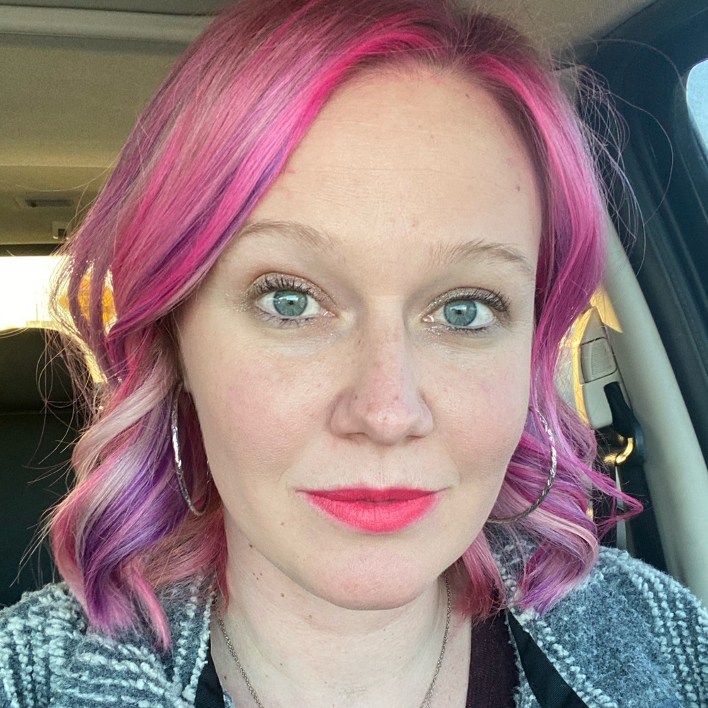 Meet your Posher, Julia